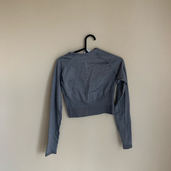 Pursue Fitness Long Sleeve Crop Top. Grey. Medium. - Picture 2 of 3